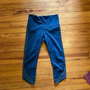 Lulu Cropped Leggings